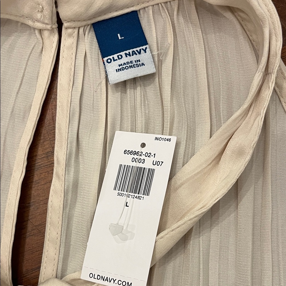 Old Navy Light Beige Halter Blouse - Picture 2 of 5